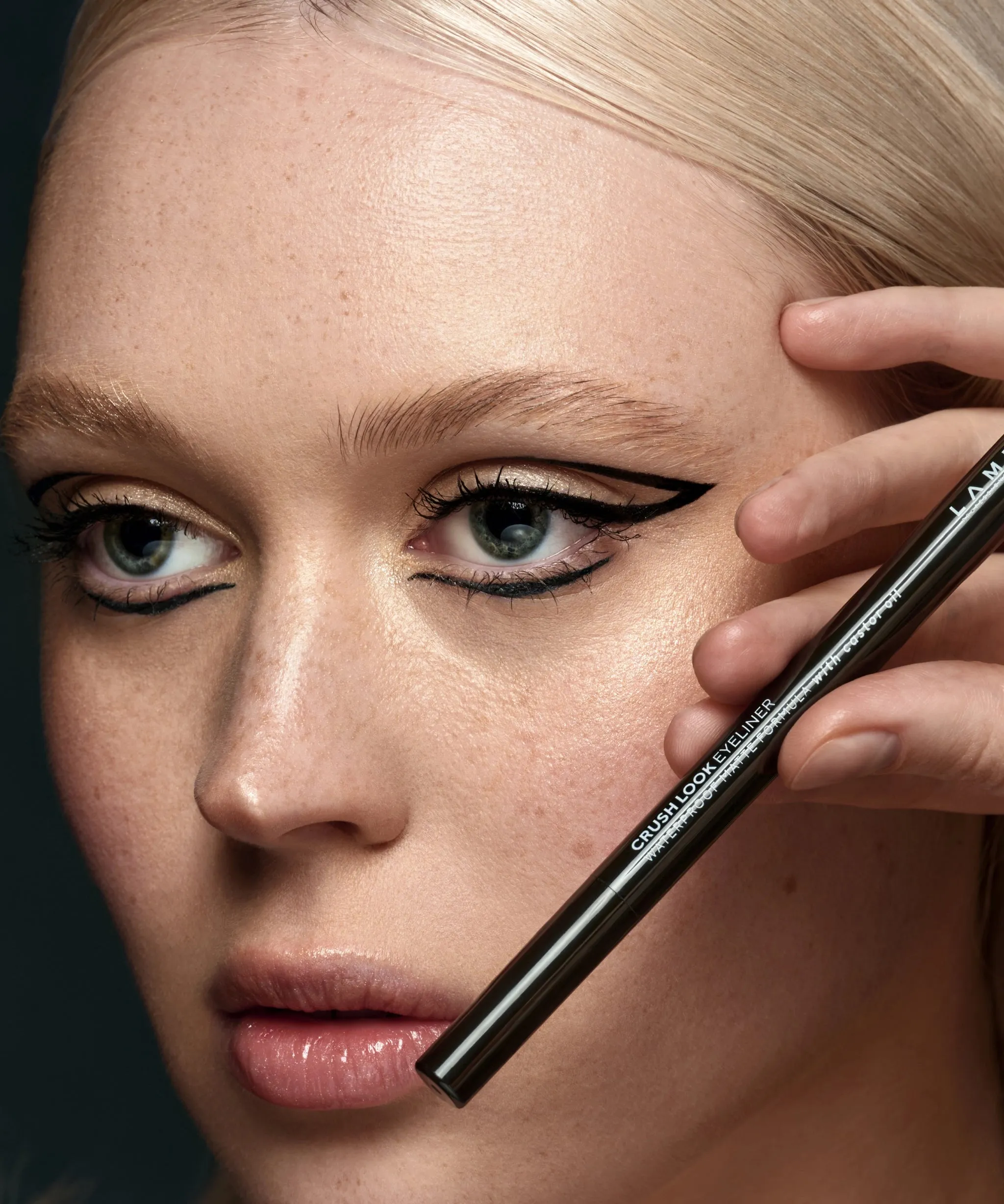 Crush Look Eyeliner