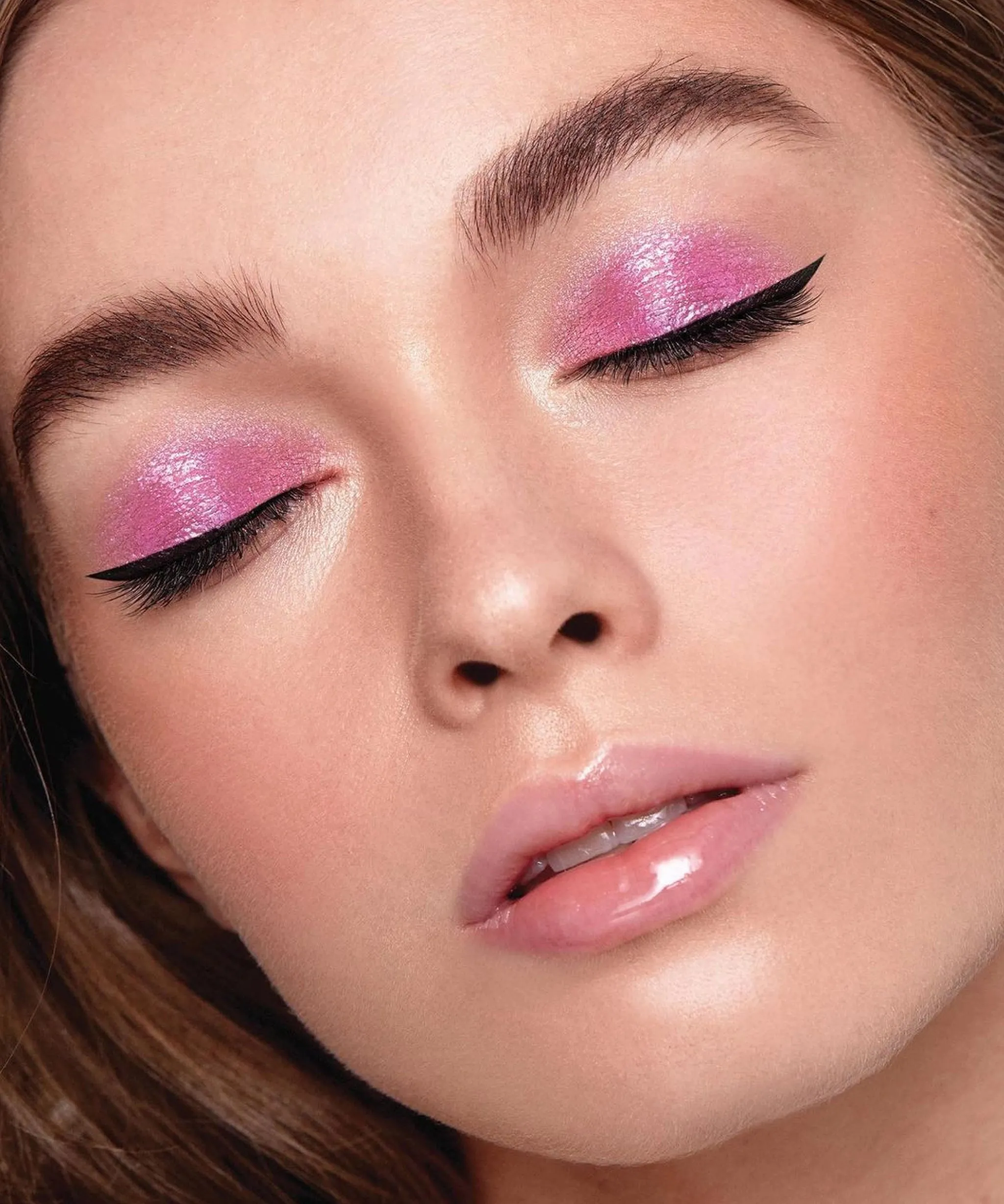 Eyeliner liquid with soft brush