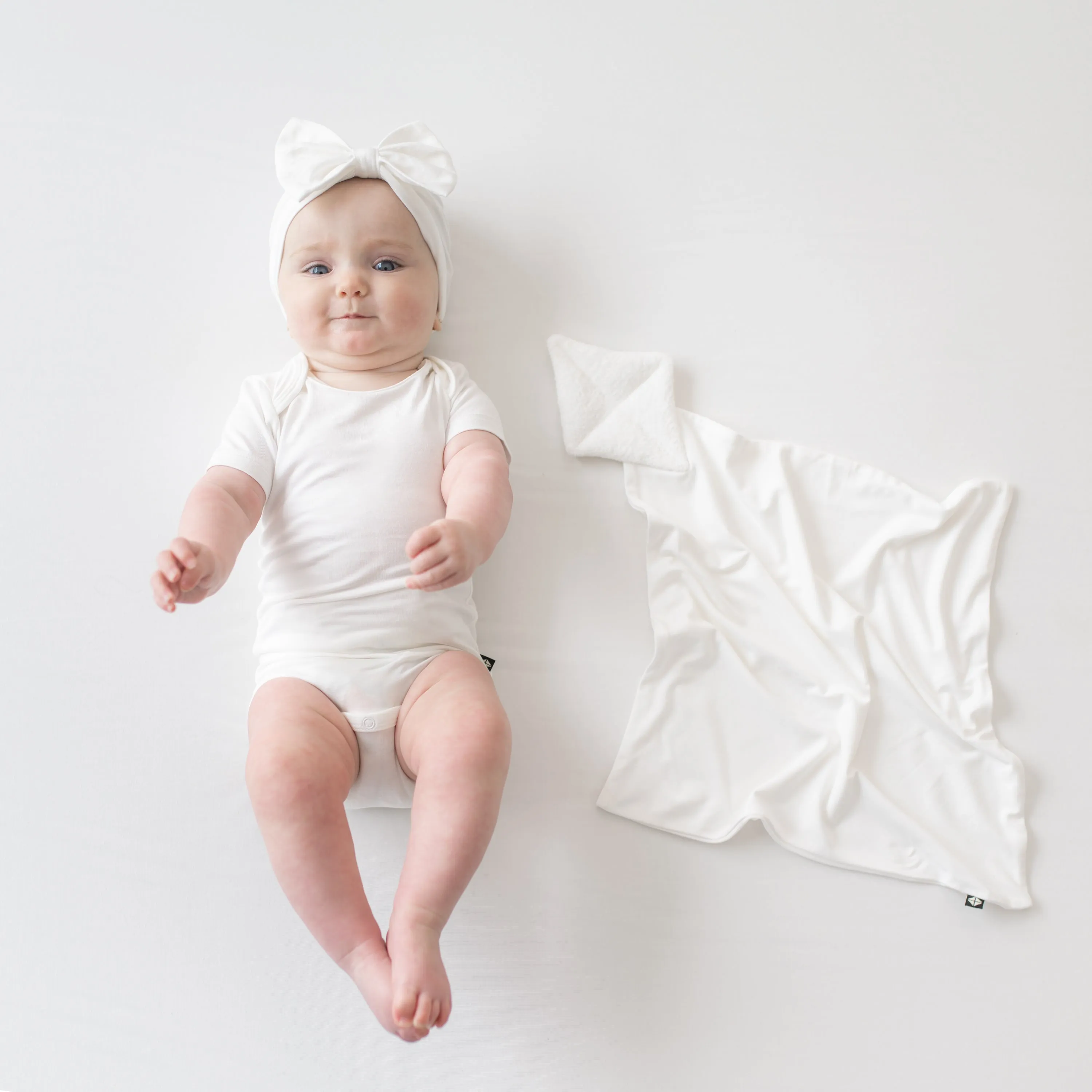 Kite Lovey in Cloud