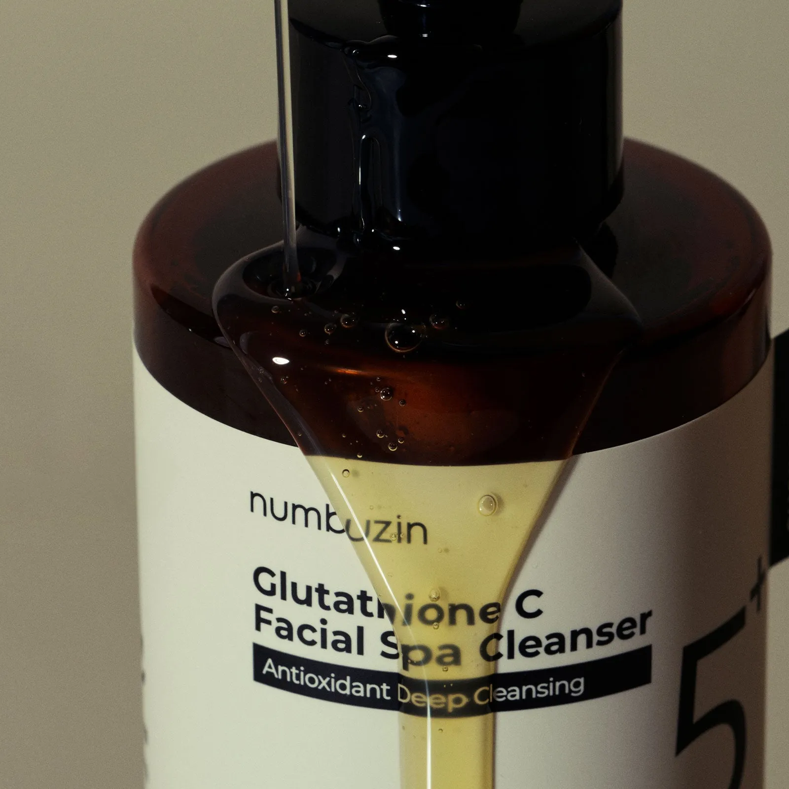 Numbuzin No.5  Glutathione C Facial Spa Cleanser 200ml